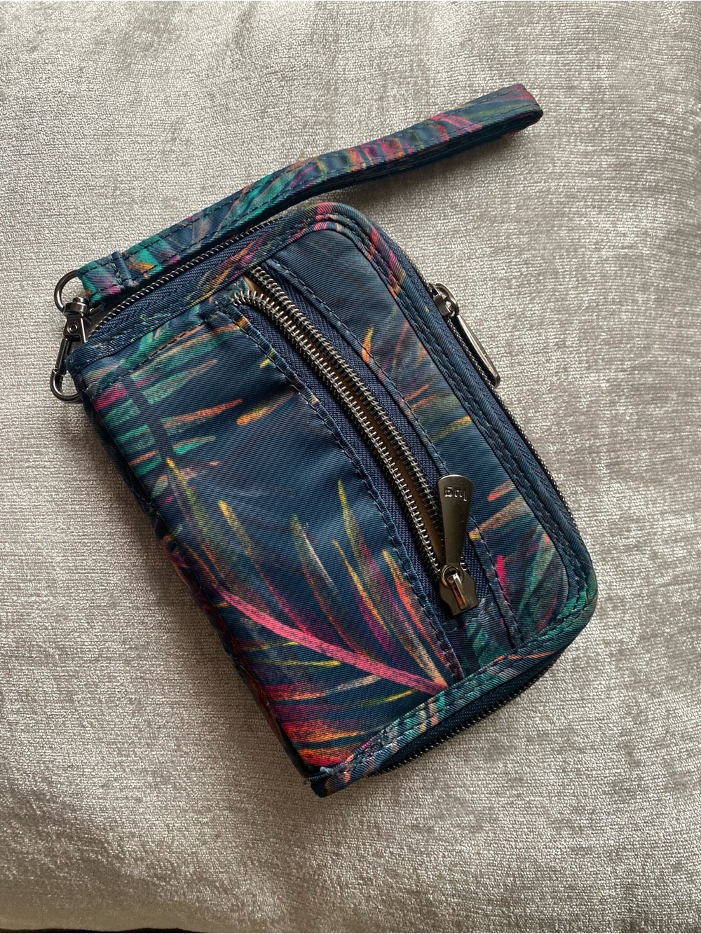 Lug RFID Rodeo Wallet - Picture 2 of 6